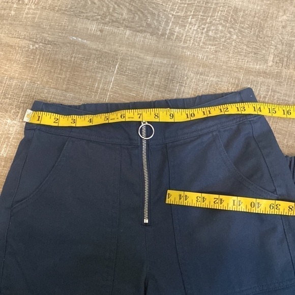TGLA |  Front Zipper High Waisted Navy Cuffed Pants | NWT | XS - Picture 6 of 8